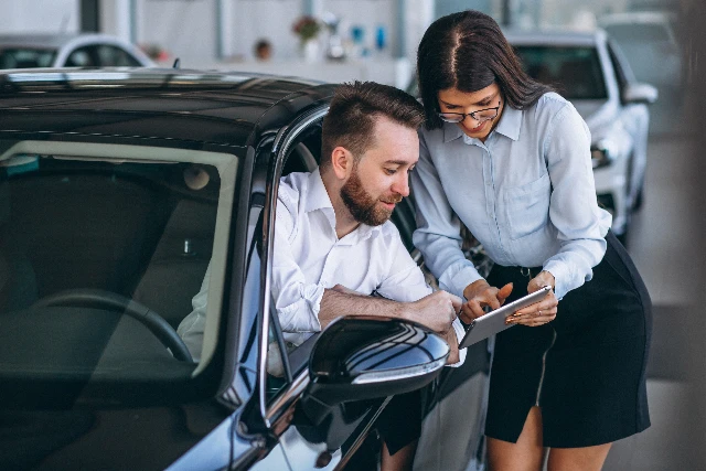Automobilio pirkimo-pardavimo sutarties pasirašymas
